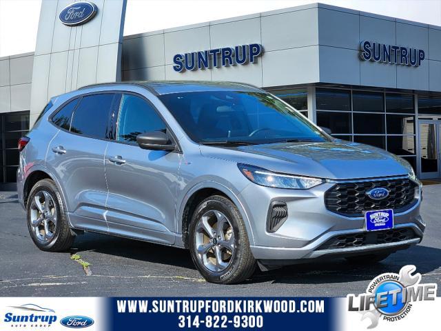 2023 ford escape st-line