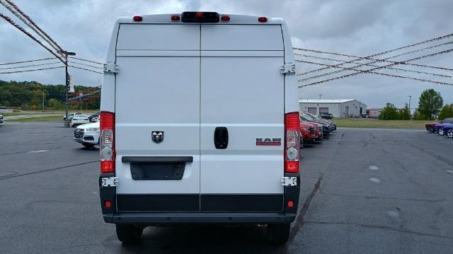 2017 ram promaster 1500 base