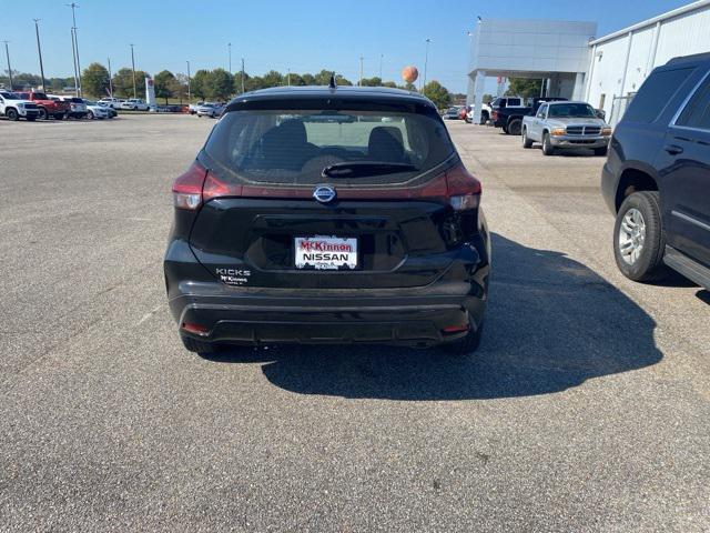 2021 nissan kicks s