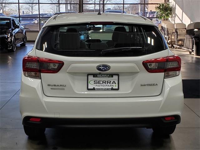 2022 subaru impreza base
