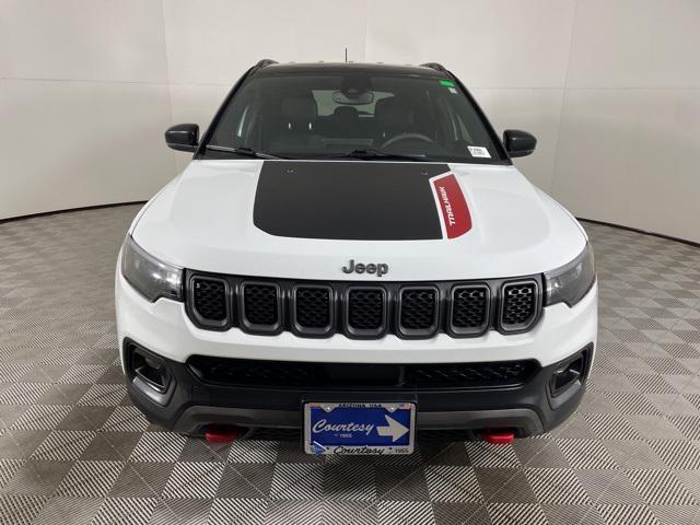 2023 jeep compass trailhawk