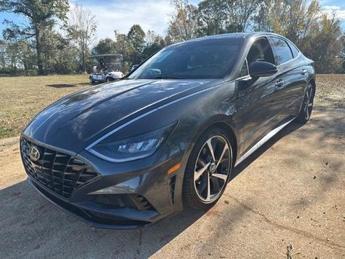 2022 hyundai sonata in milwaukee, wisconsin