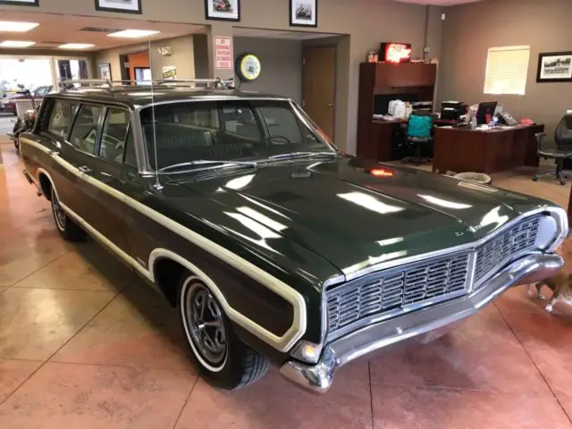 1968 ford country squire wagon. stored since 1986. 10 pass. 390, cold ac, wow!!