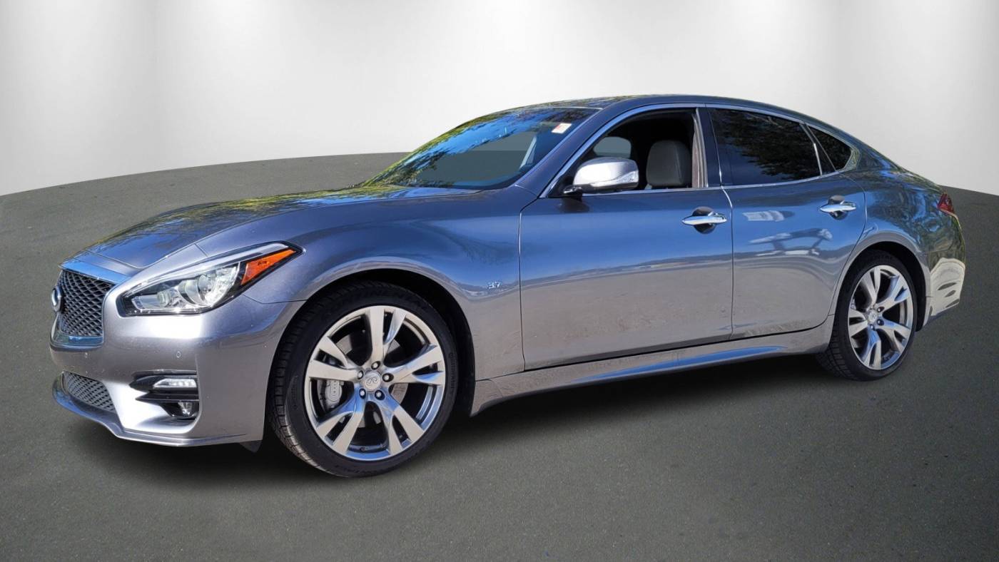 2017 infiniti q70 3.7