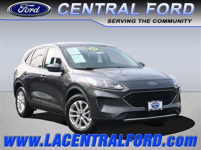 2020 ford escape se