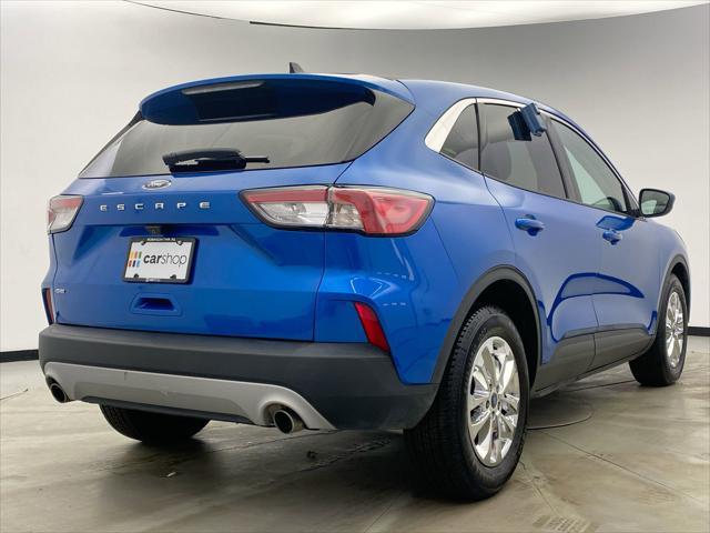 2021 ford escape se