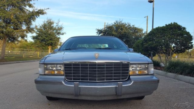 1994 cadillac fleetwood brougham clean carfax no reserve!!