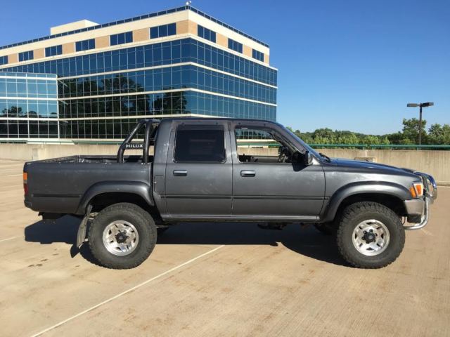 1992 toyota hilux diesel 4x4 double cab 5 speed rust free limited edition 4wd