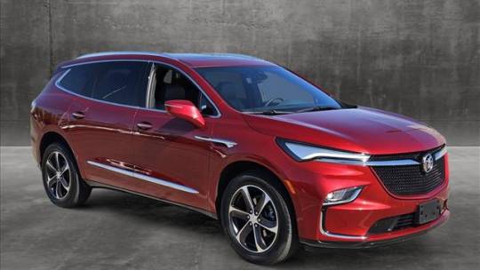 2022 buick enclave essence