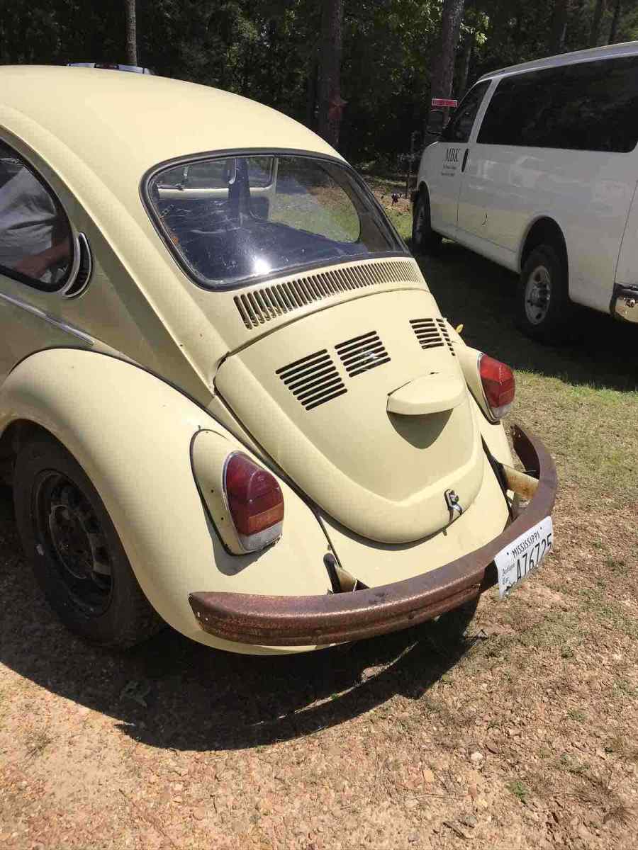 1971 volkswagen beetle yellow