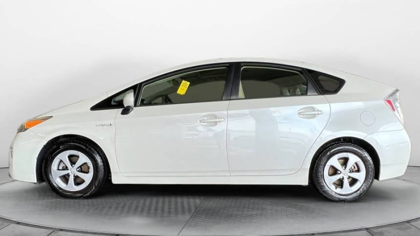 2012 toyota prius two