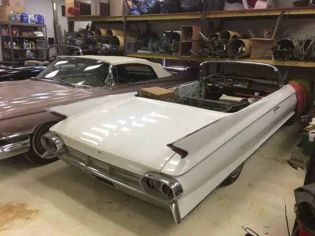 1961 cadillac eldorado, bucket seat car, ac, western car. white/red, runs well