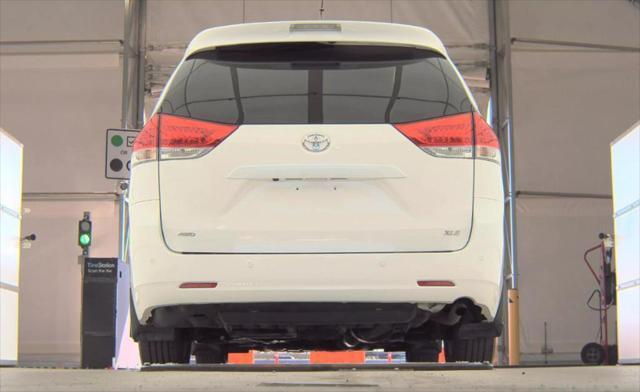 2013 toyota sienna xle