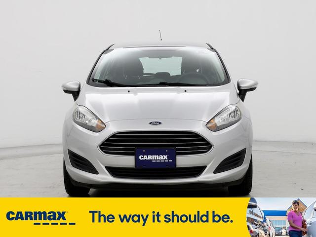 2016 ford fiesta se