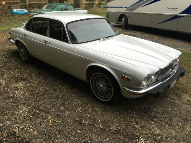 1972 jaguar vanden plas xj6 extended wheel base pearl white new seating