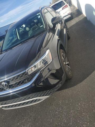 2022 volkswagen taos 1.5t se