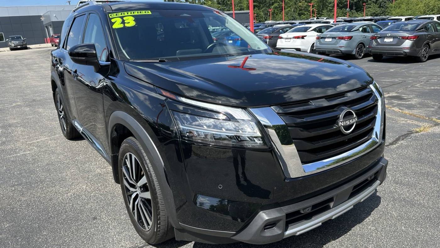 2023 nissan pathfinder platinum