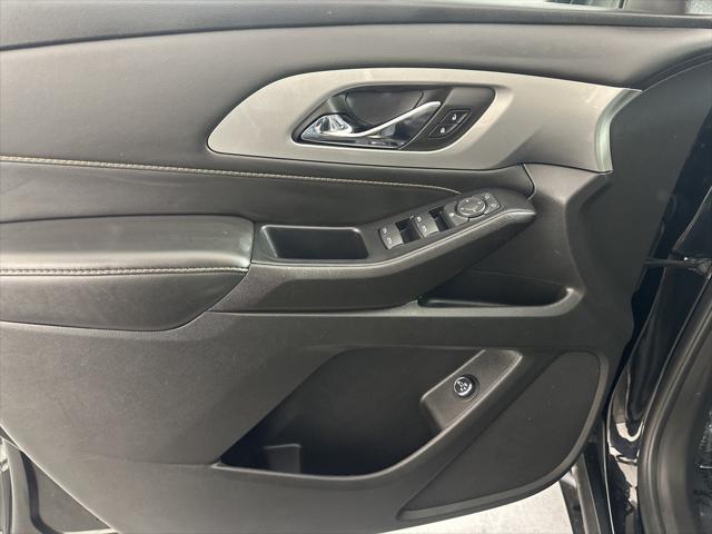 2021 chevrolet traverse lt cloth