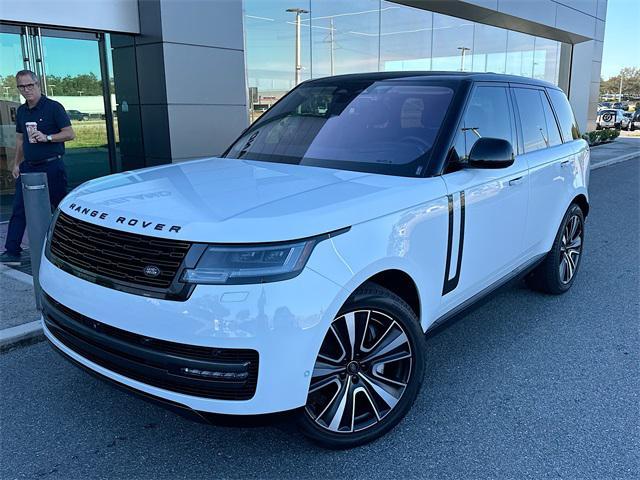 2023 land rover range rover p400 se