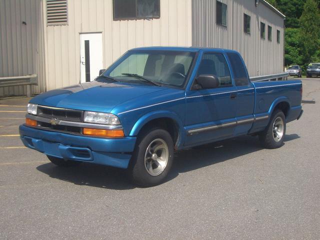 2001 chevrolet s-10 ls for sale in brattleboro, vermont