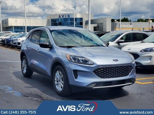 2022 ford escape se