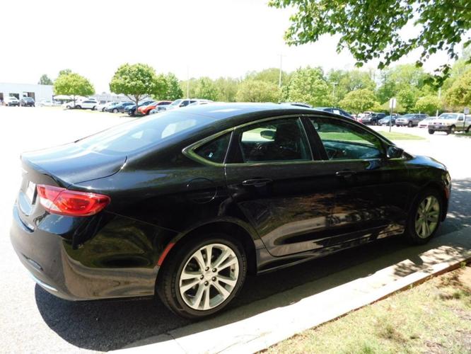 used 2015 chrysler 200 limited fayetteville, ar 72704 for sale in fayetteville, arkansas