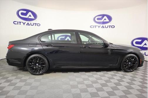 2022 bmw 740 in saint louis, missouri