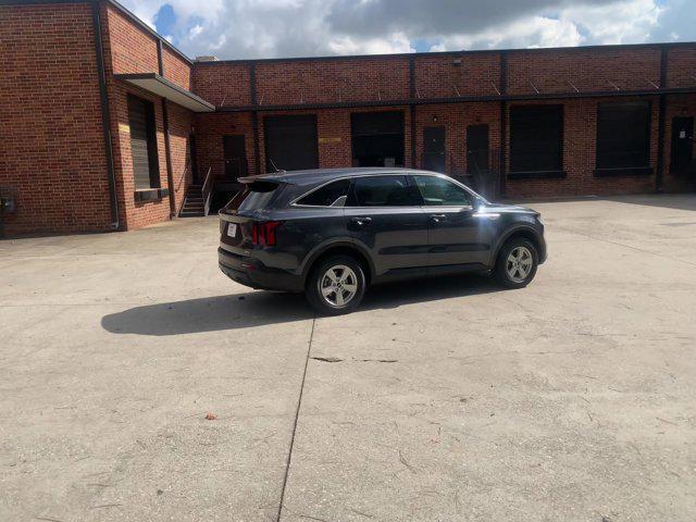 2023 kia sorento lx