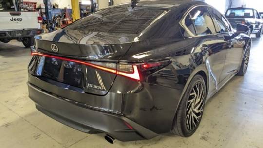 2021 Lexus IS