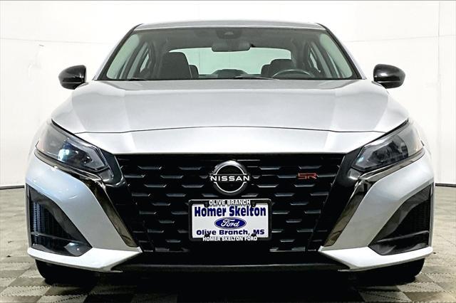 2023 nissan altima sr fwd