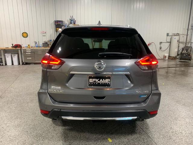 2019 nissan rogue sl