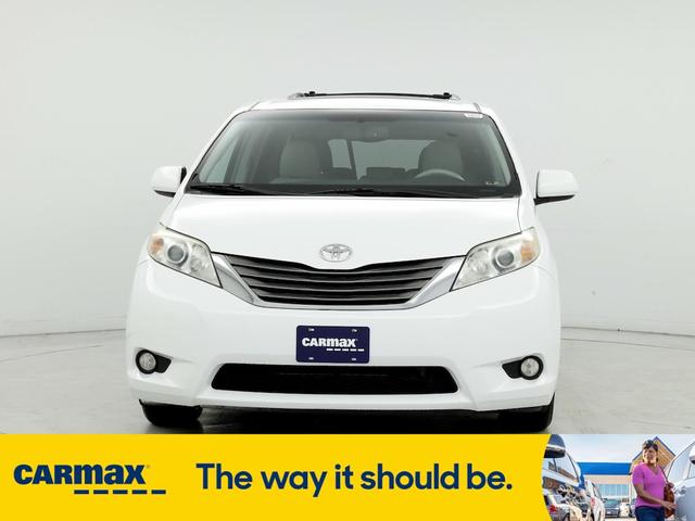2014 toyota sienna xle