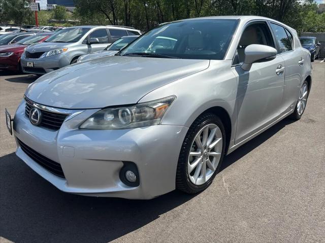 2011 lexus ct 200h premium