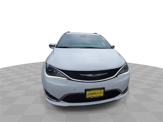 2017 chrysler pacifica limited