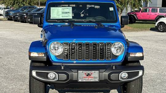 2024 Jeep Gladiator s