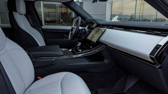 2025 Land Rover Range Rover Sport