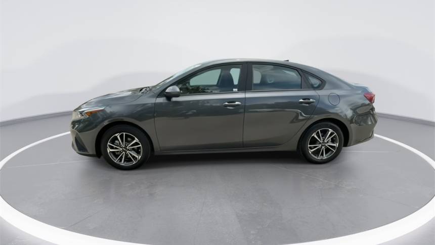 2022 kia forte lxs