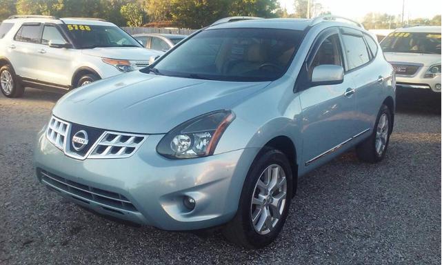 2011 nissan rogue sv