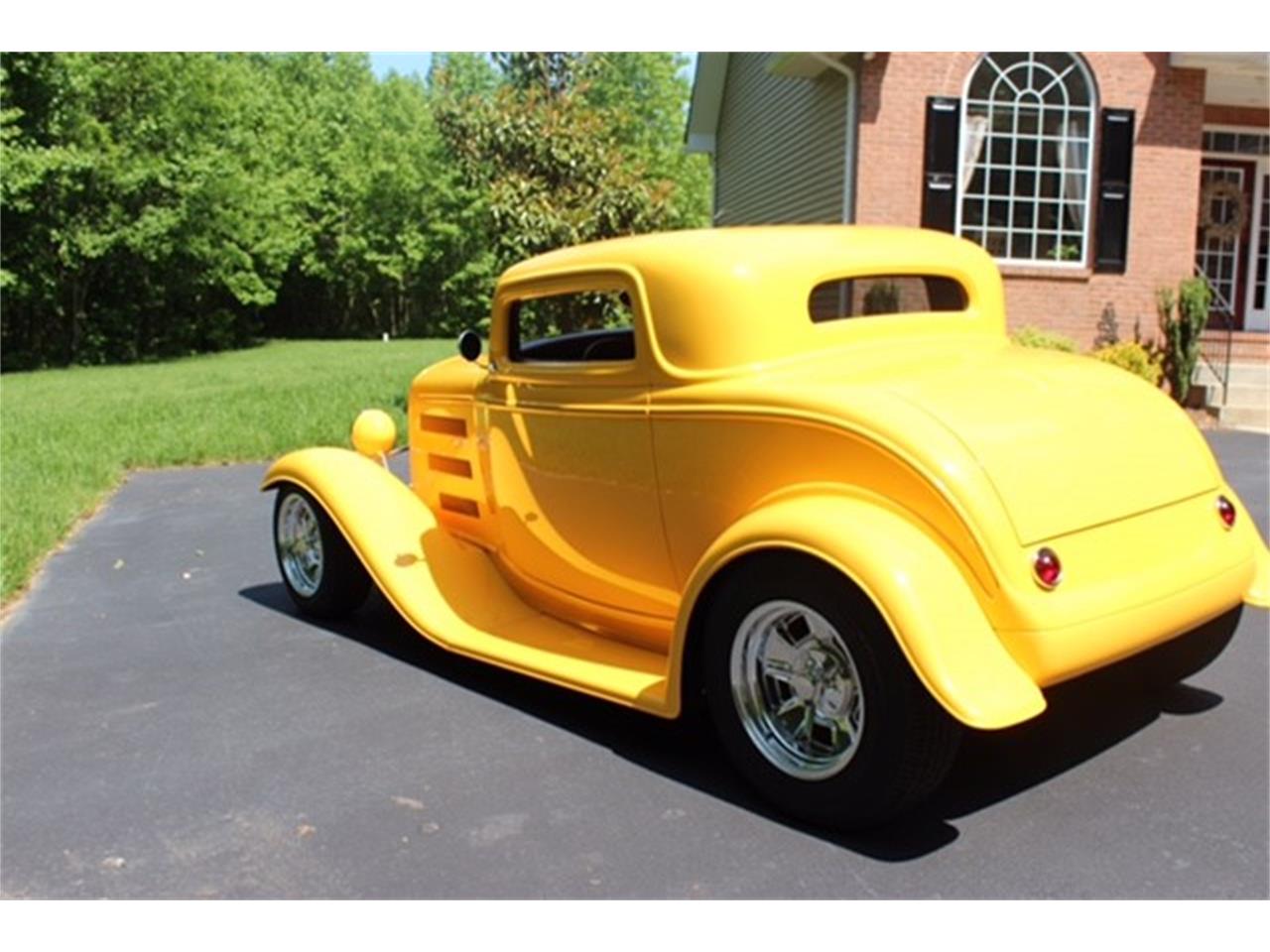 1932 ford 3-window coupe