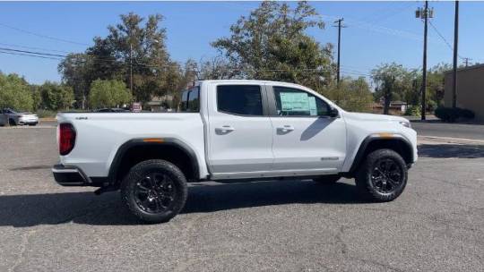 2024 GMC Canyon