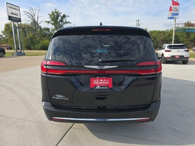 2023 chrysler pacifica touring-l