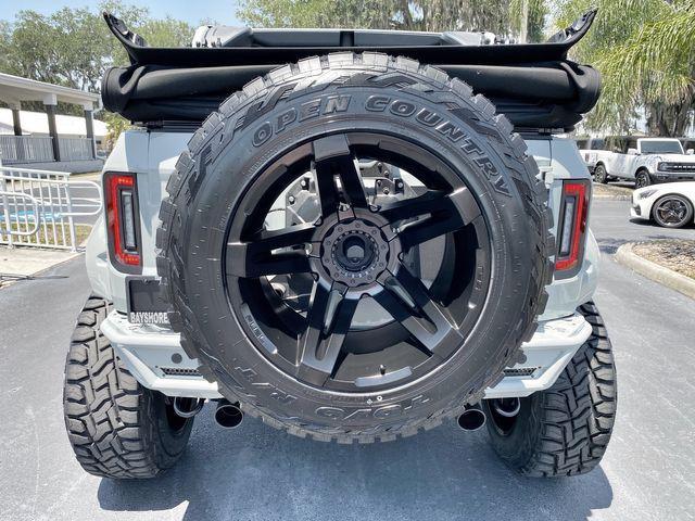 2023 ford bronco v6 7' lift on 38' toyos dv8 oracle n-fab leather