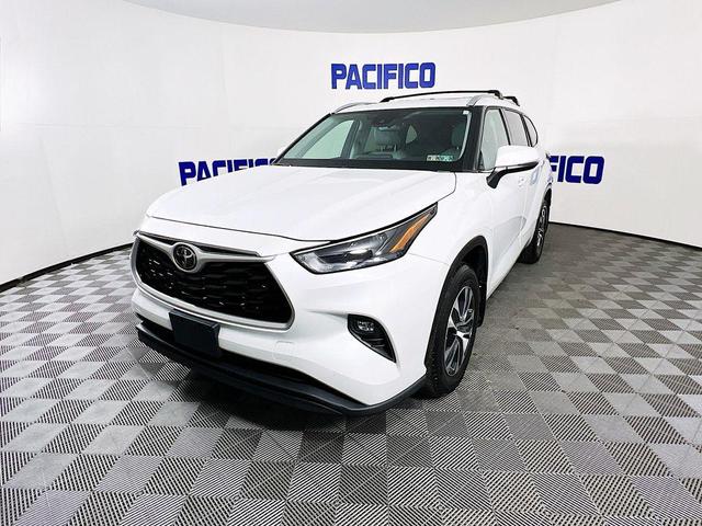 2022 toyota highlander xle