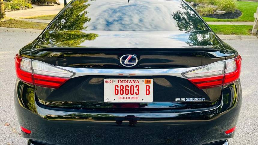2017 lexus es 300h base