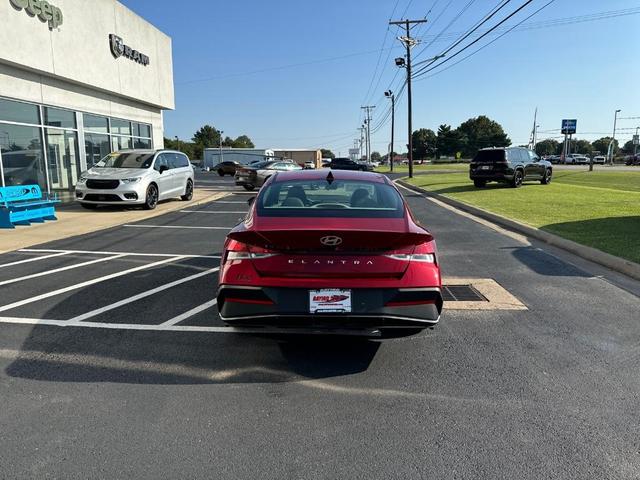 2024 hyundai elantra sel