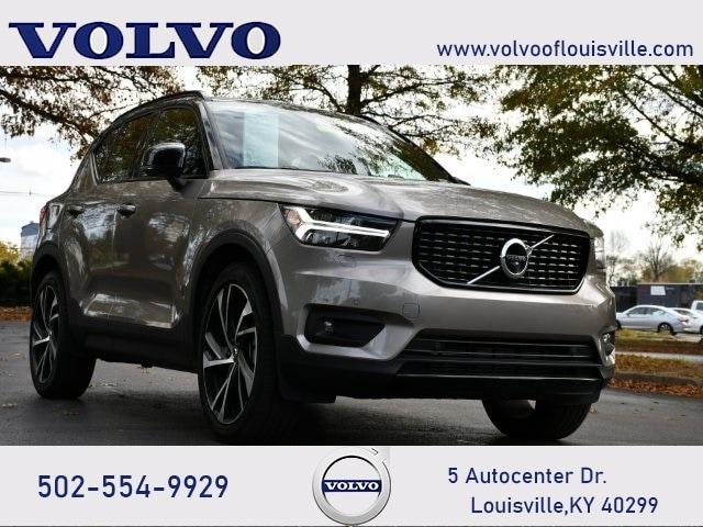 2022 volvo xc40 t5 awd r-design
