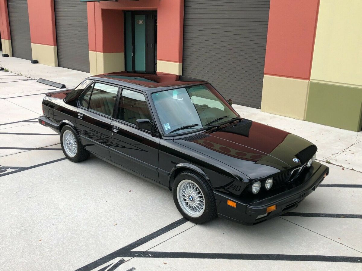 well maintained and original 74k mile e28 m5