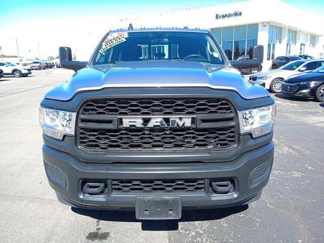 2019 ram 3500 tradesman crew cab 4x4 8' box