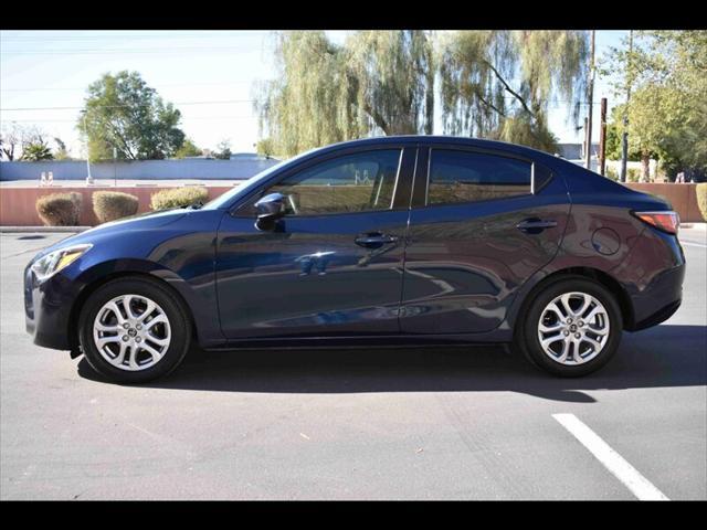 2017 toyota yaris ia base