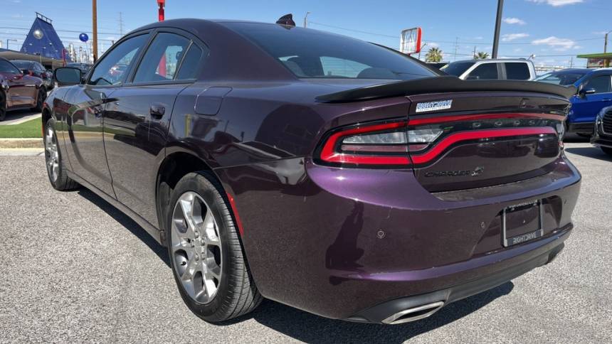 2022 dodge charger sxt